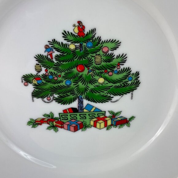 Vintage Christmas Tree Themed Colorful 7.5" Ceramic Plate - Picture 2 of 5